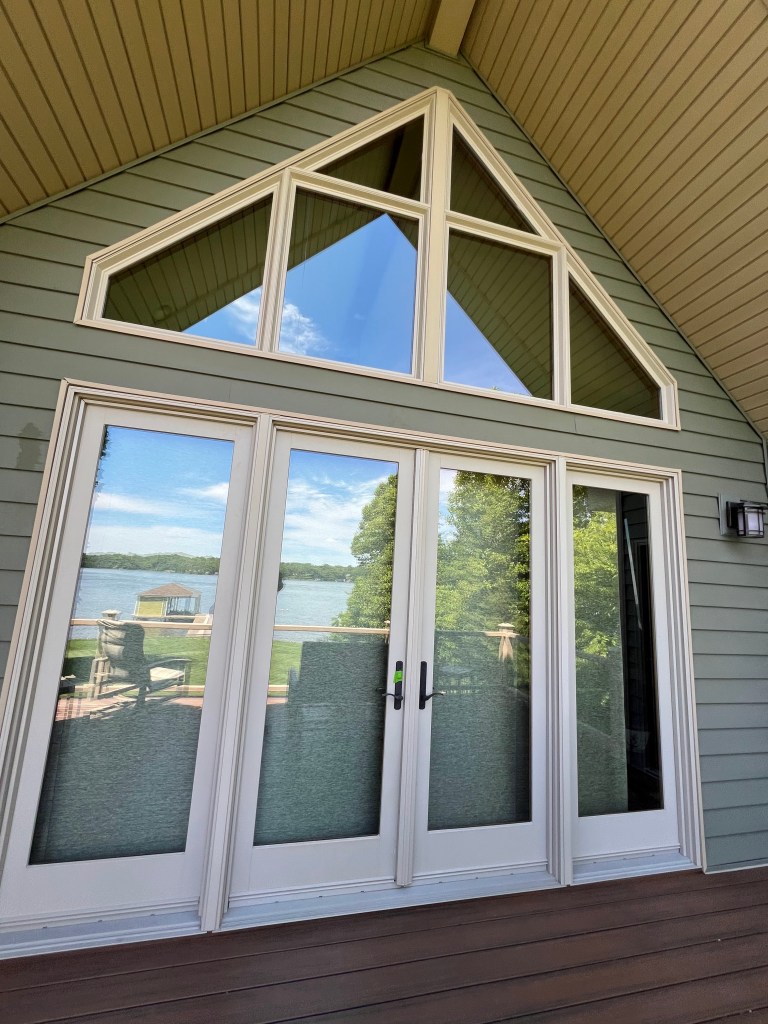 window cleaning in moneta, va window cleaning in smith mountain lake, va window cleaning in roanoke, va water fed pole spot free window cleaning