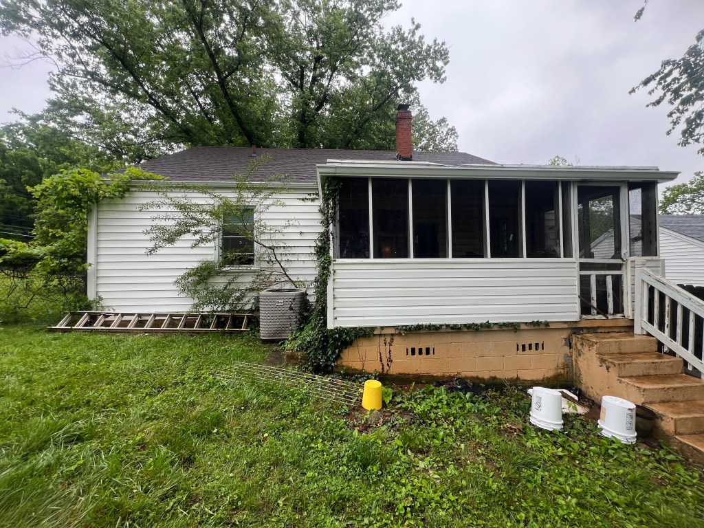 house washing in moneta, va
house washing in smith mountain lake 
house washing in roanoke, va